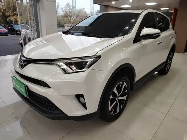 Toyota RAV4 2019 — купить из Китая под заказ