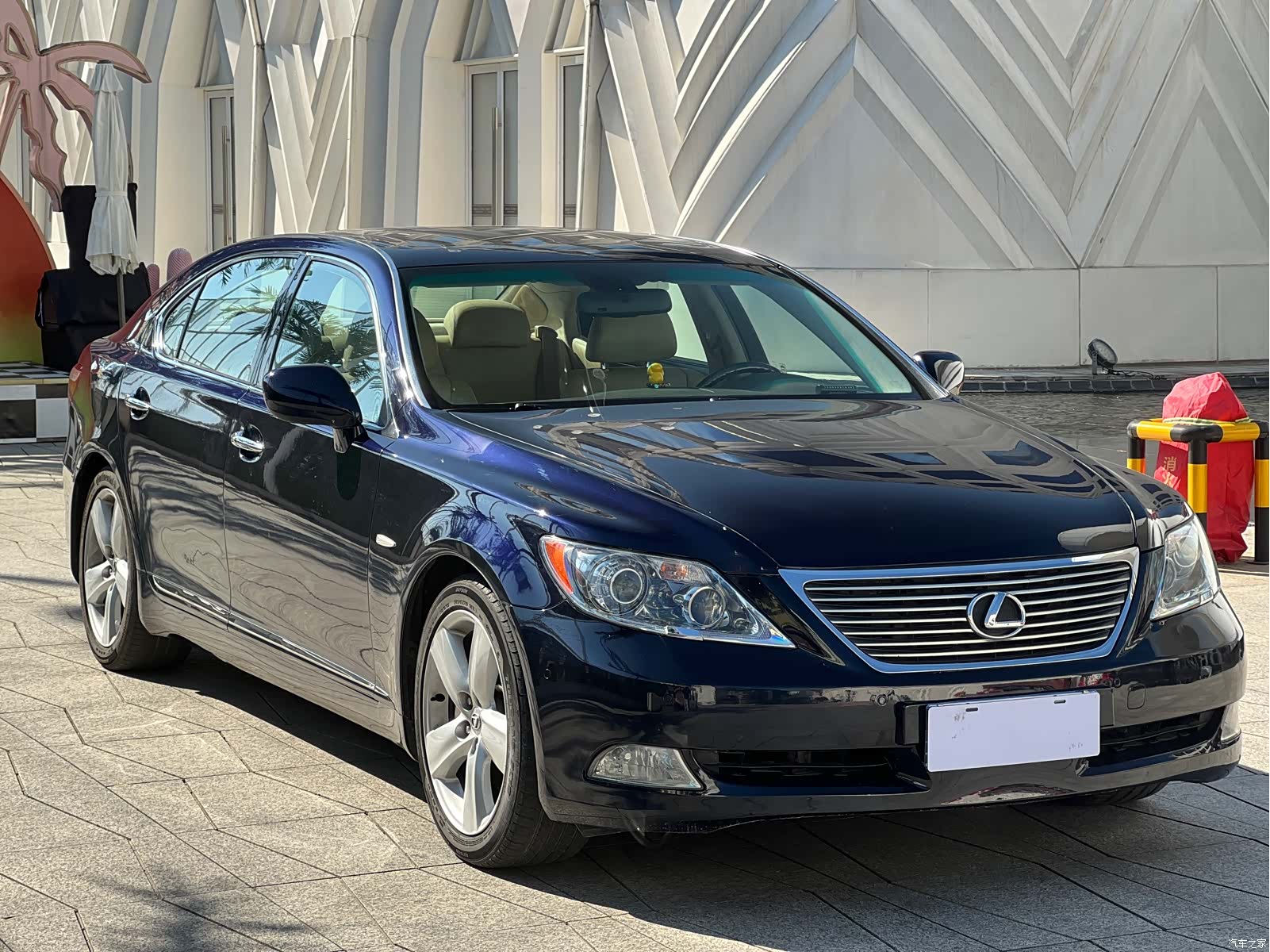 Lexus LS, 2007 3