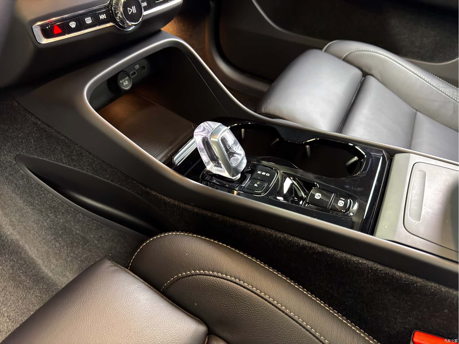 Volvo XC40, 2023 9