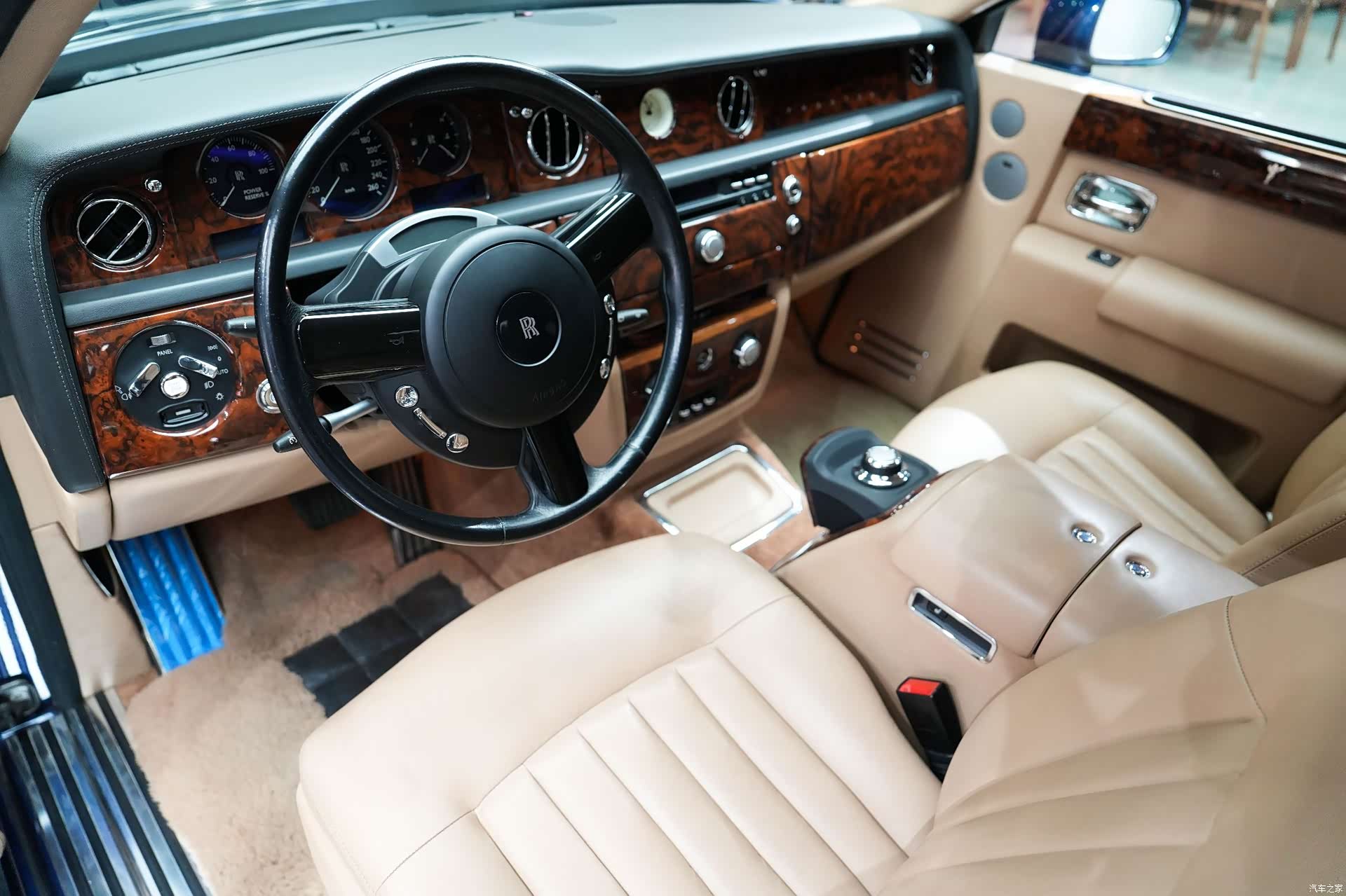 Rolls-Royce Phantom, 2008 40