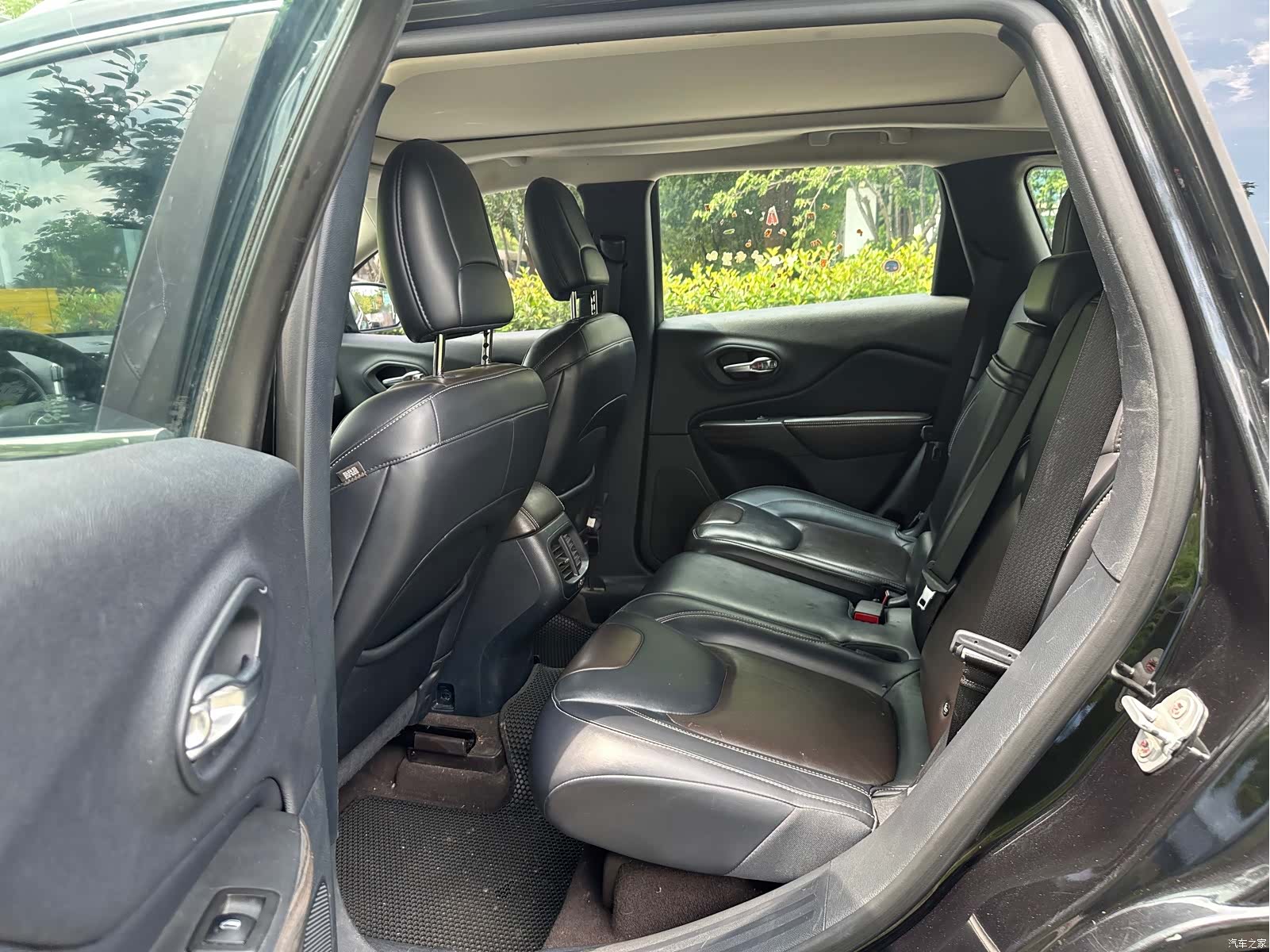 Jeep Cherokee, 2016 14