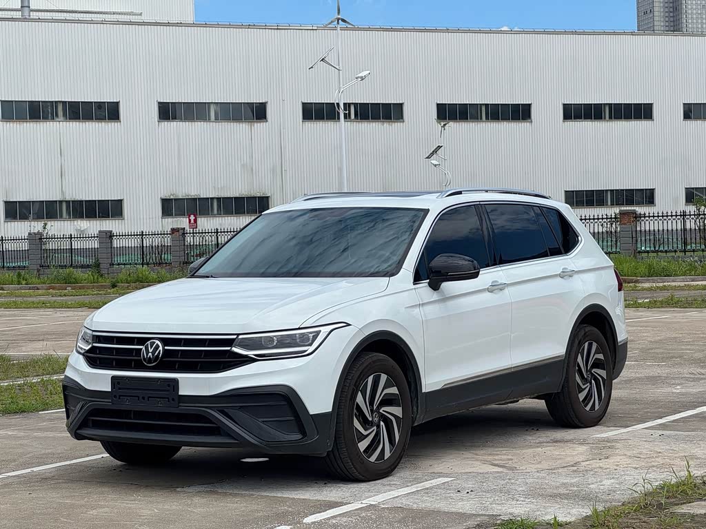 Volkswagen Tiguan L