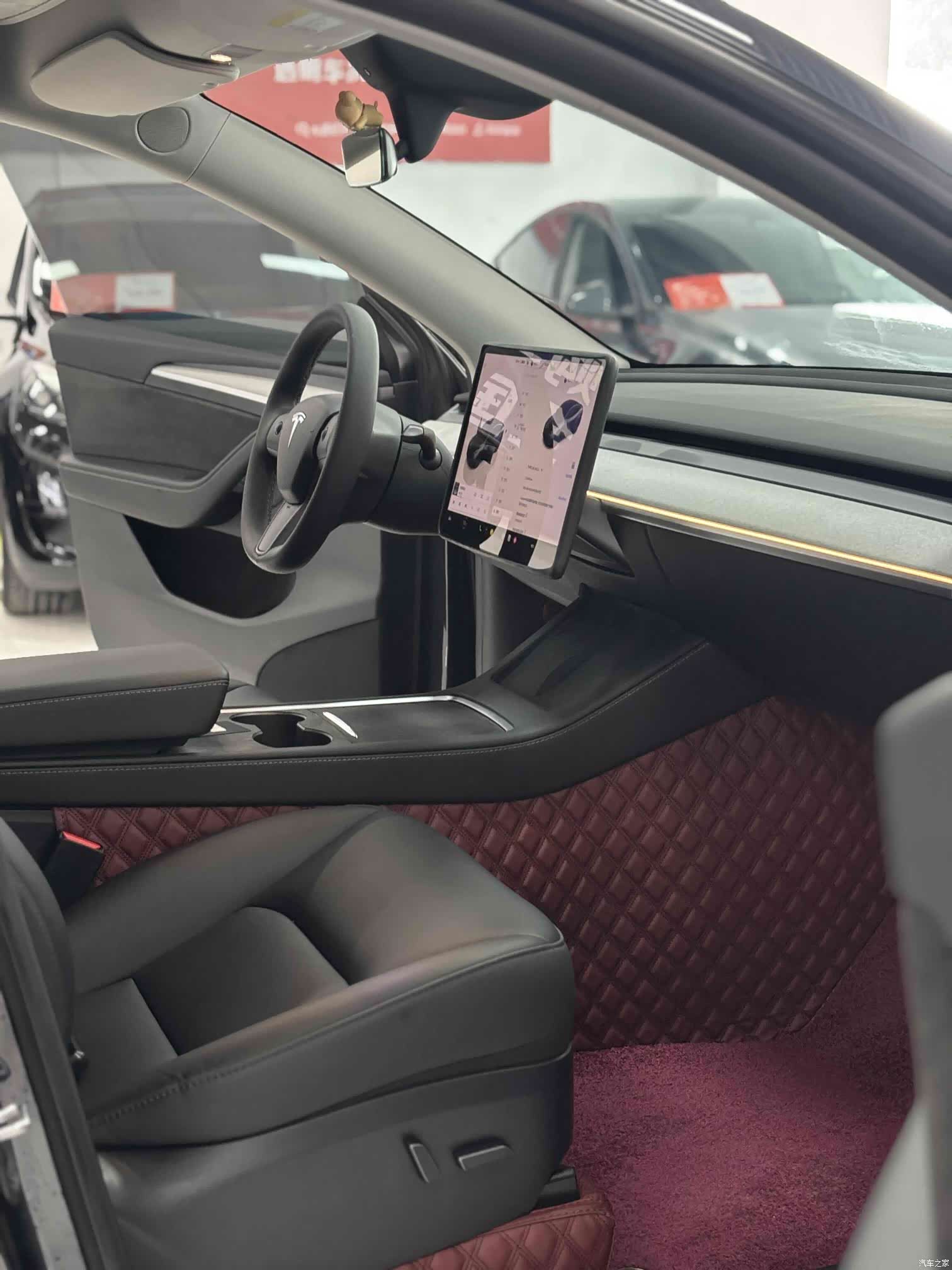Tesla Model Y, 2025 все фото