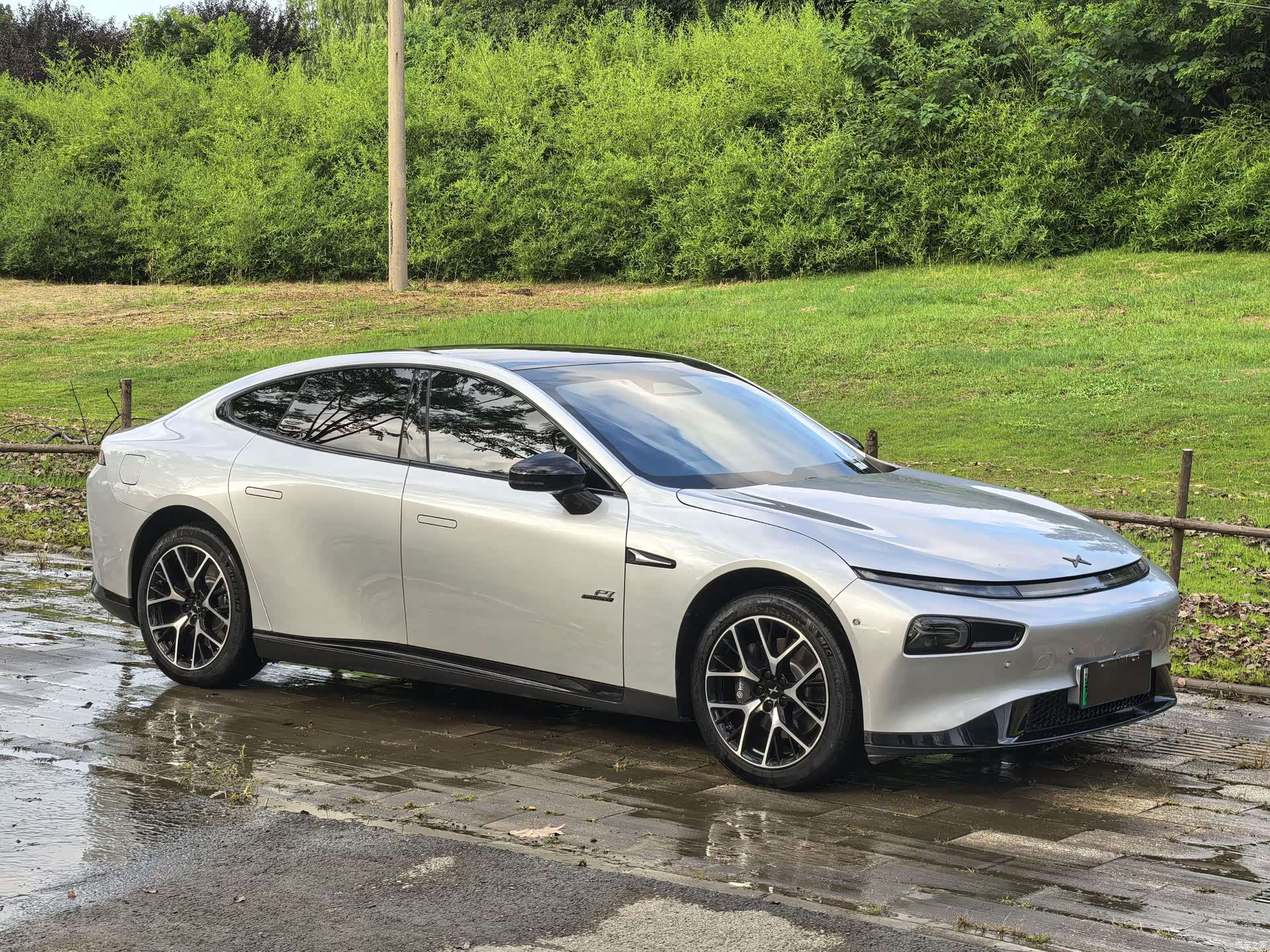 Xpeng P7, 2023 8