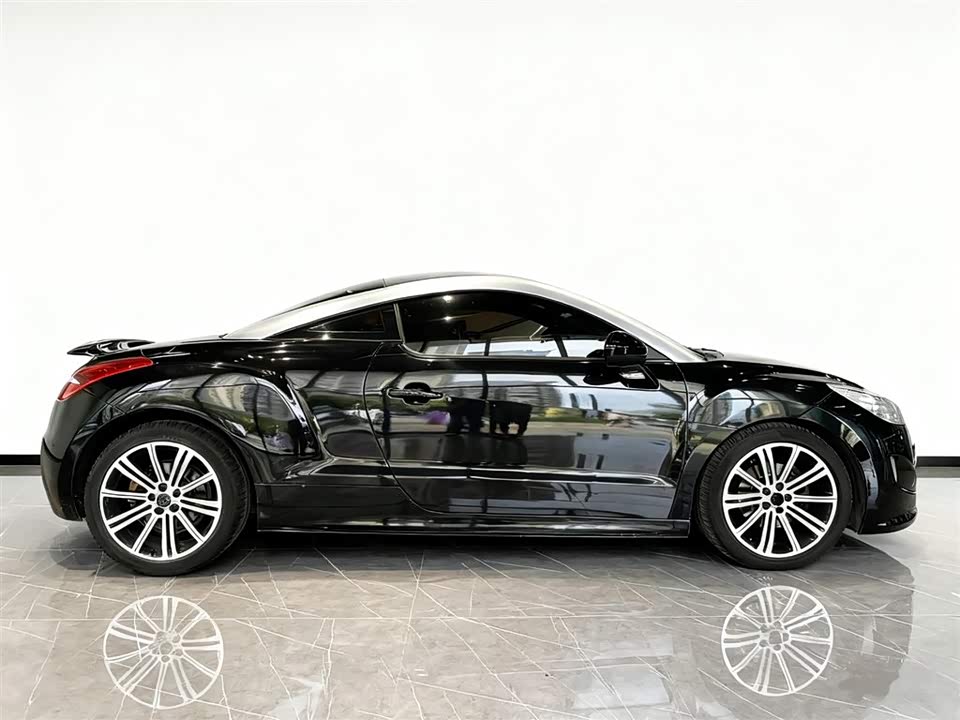 Peugeot RCZ