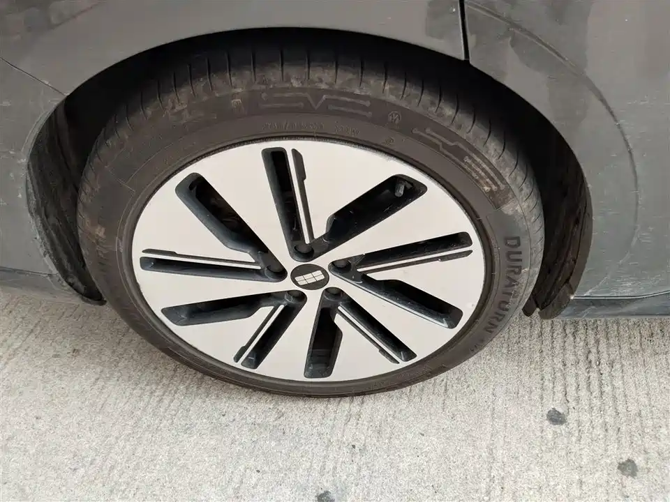 Geely Galaxy Galaxy E8