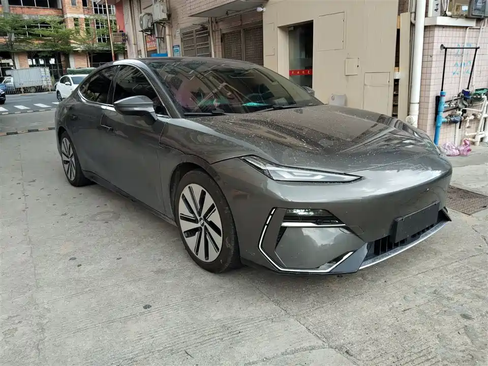 Geely Galaxy Galaxy E8