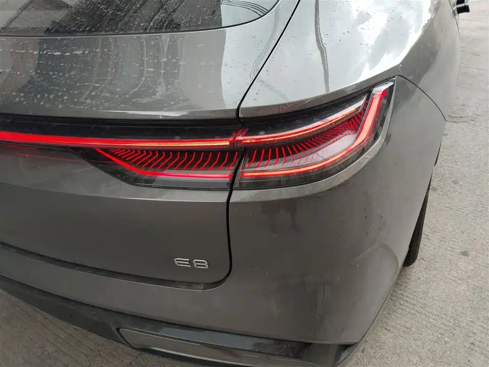 Geely Galaxy Galaxy E8