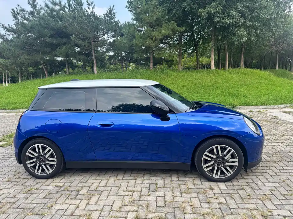MINI Electric COOPER