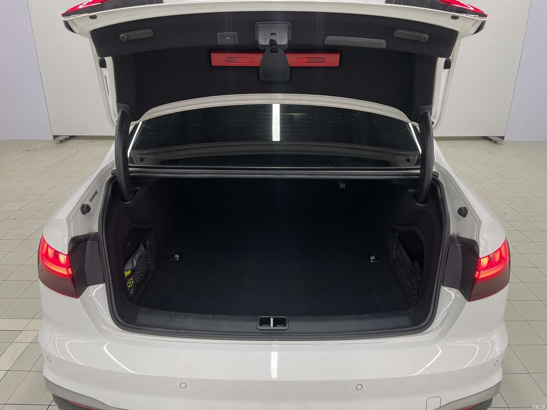 Audi A4L, 2023 20