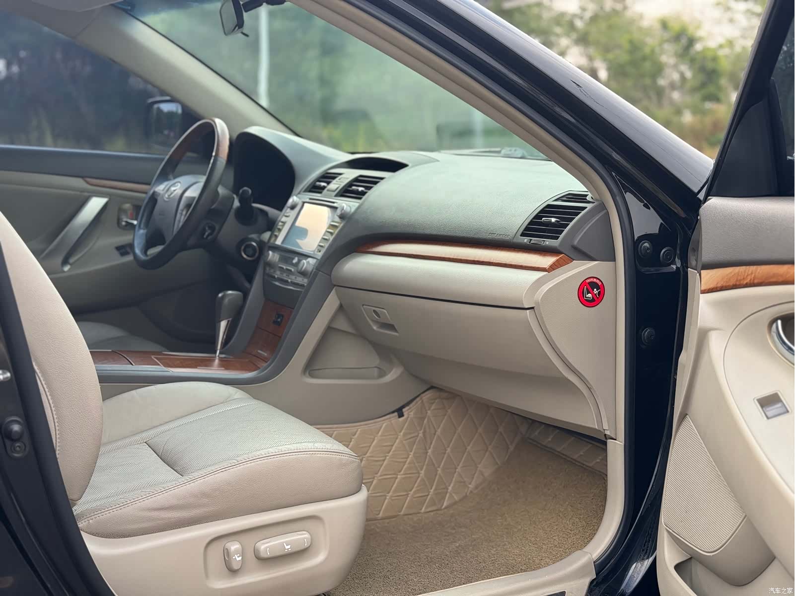 Toyota Camry, 2011 17