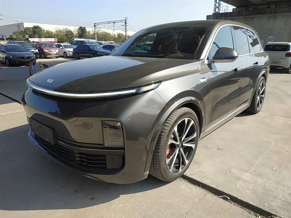 Li Auto Ideal L8