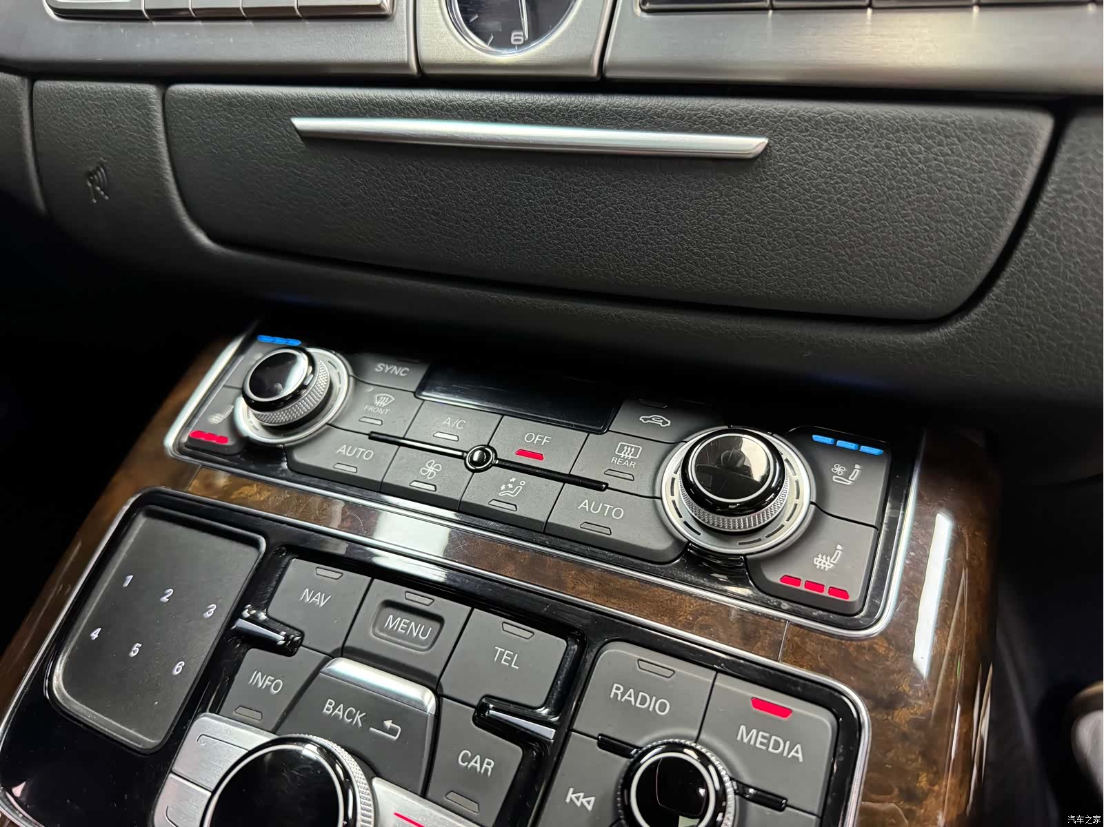 Audi A8L, 2014 29
