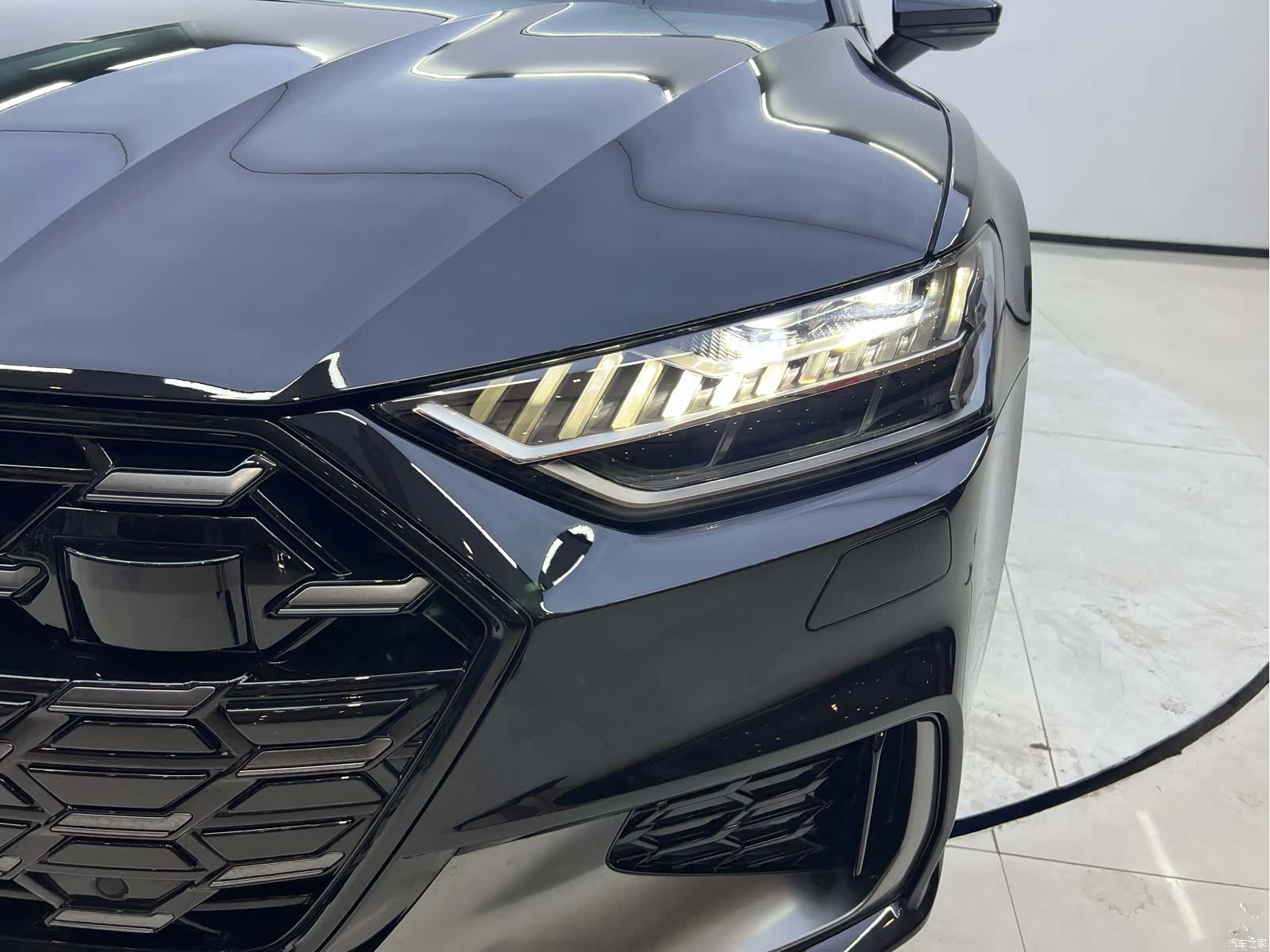 Audi A7L, 2025 7