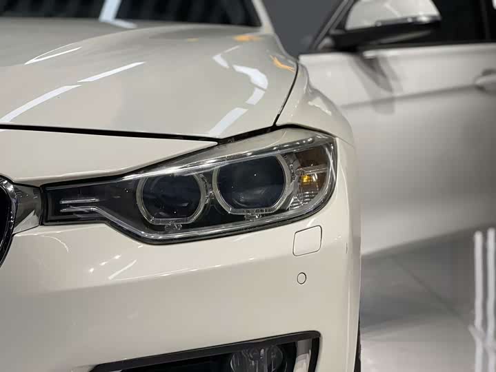BMW 3 Series 2015 320i chao yue ban Style