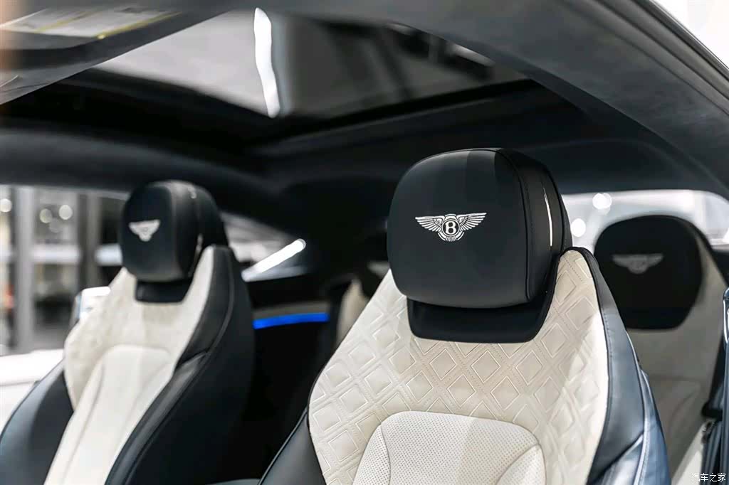 Bentley Continental GT, 2024 9
