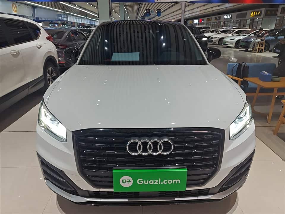Audi Q2L