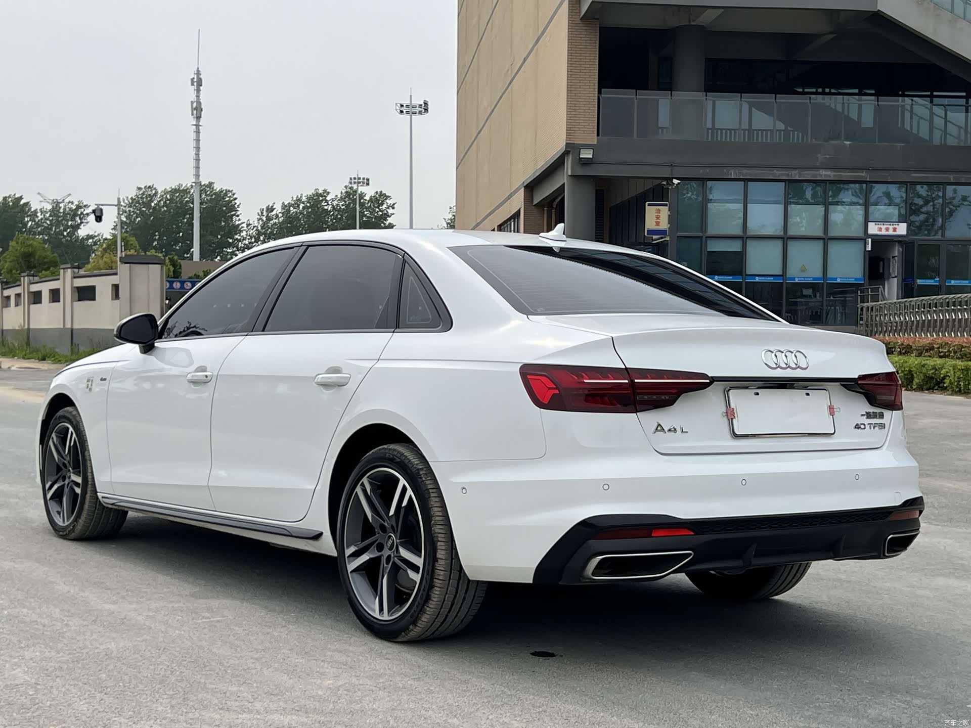 Audi A4L, 2023 4