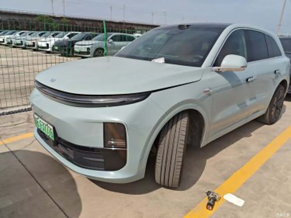 Li Auto L6, 2025 все фото