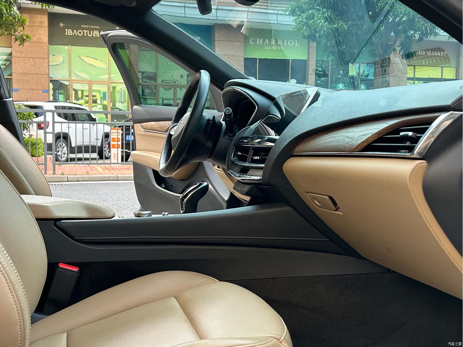 Cadillac CT5, 2022 11