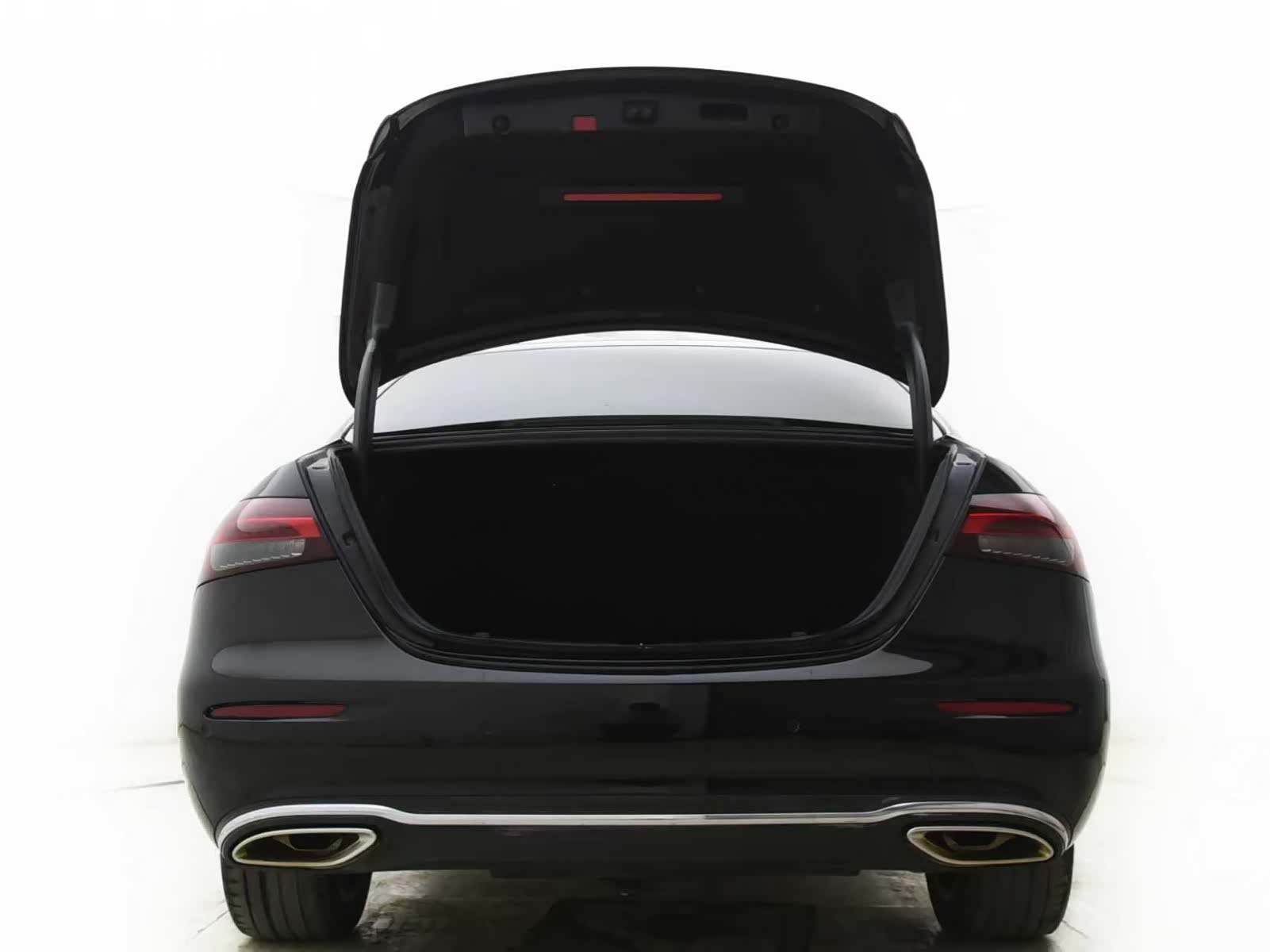 Mercedes-Benz E-Class, 2021 11
