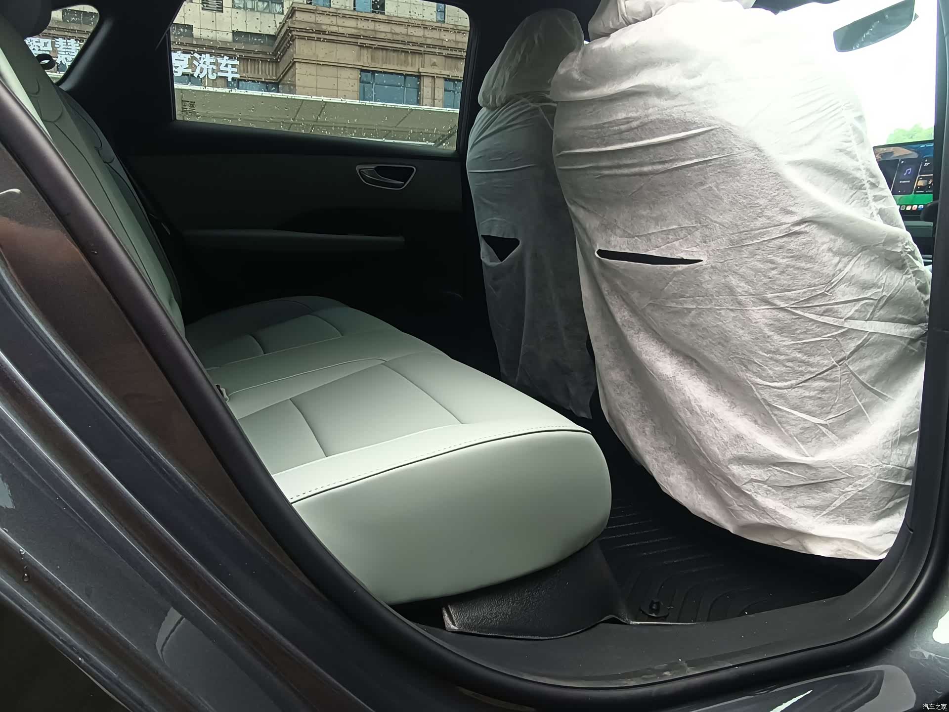 Roewe D6, 2025 все фото