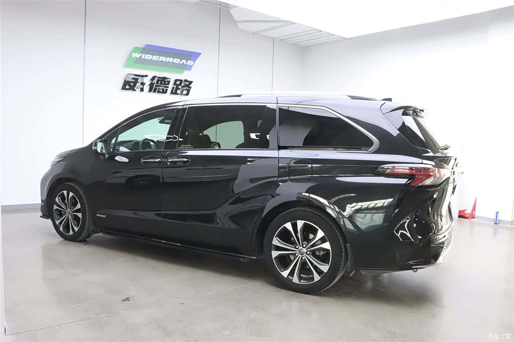 Toyota Granvia, 2023 7