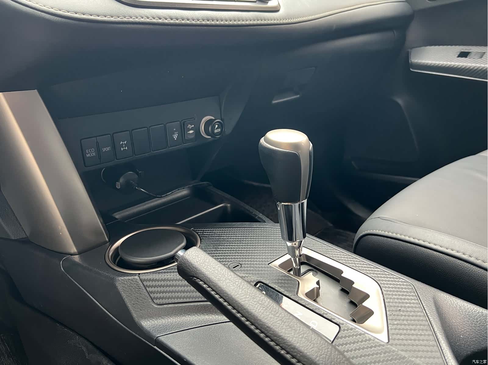 Toyota RAV4, 2016 17