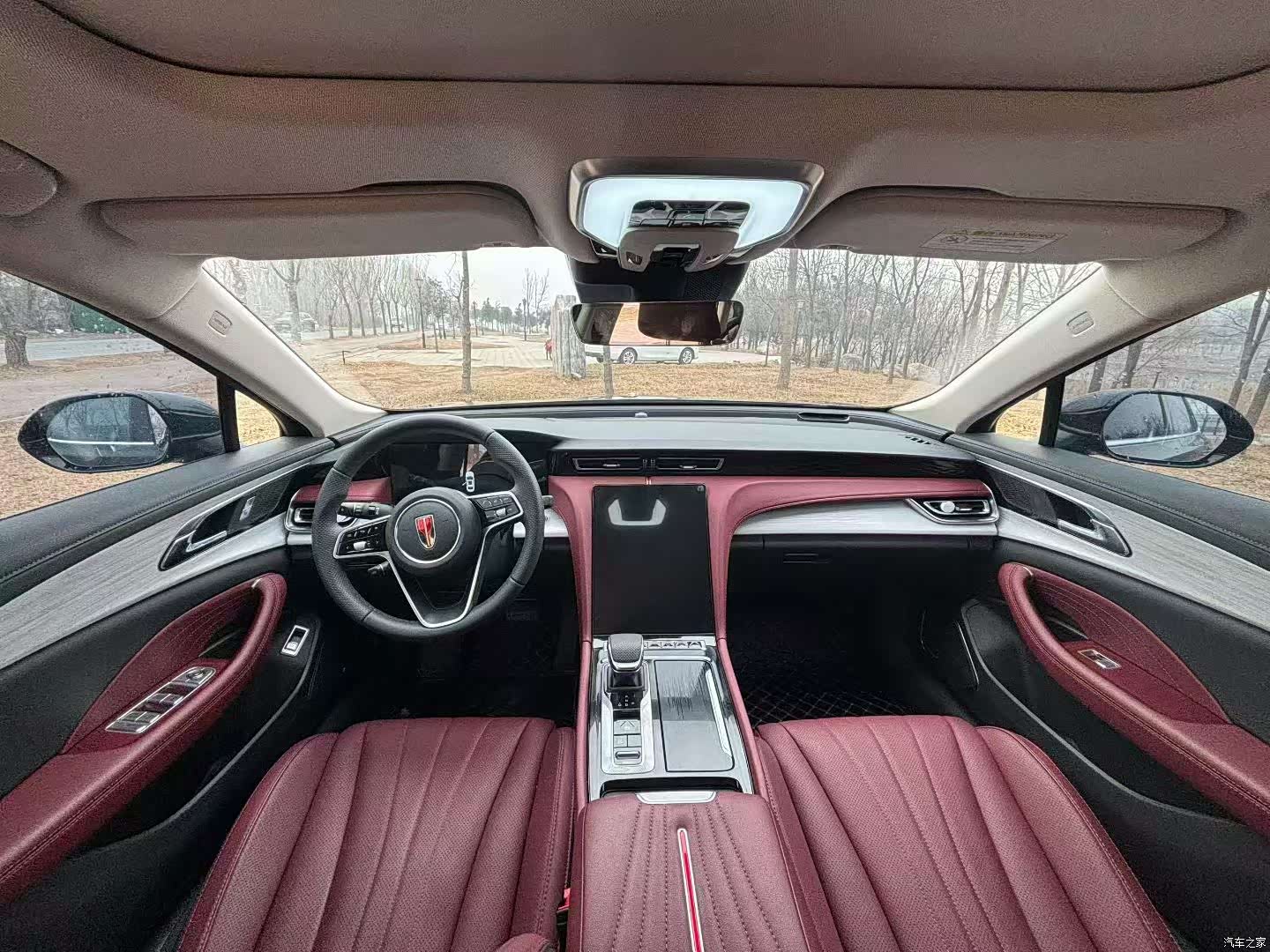 Hongqi H5, 2025 6