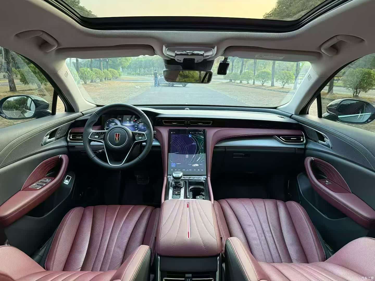 Hongqi H5, 2024 все фото