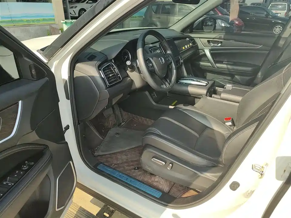 Honda UR-V Honda UR-V