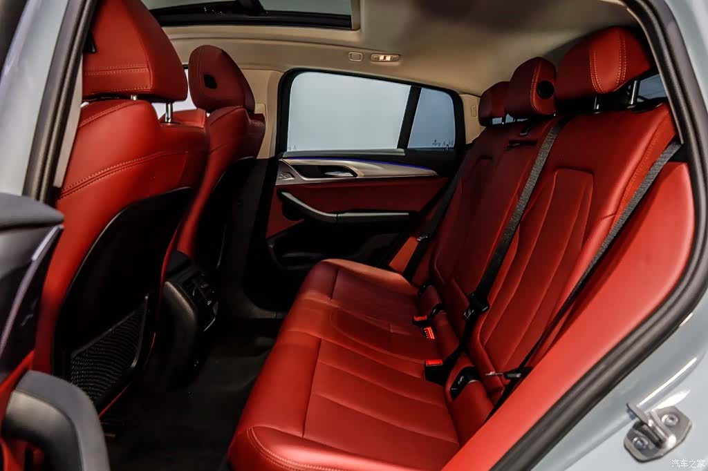 BMW X4, 2023 10