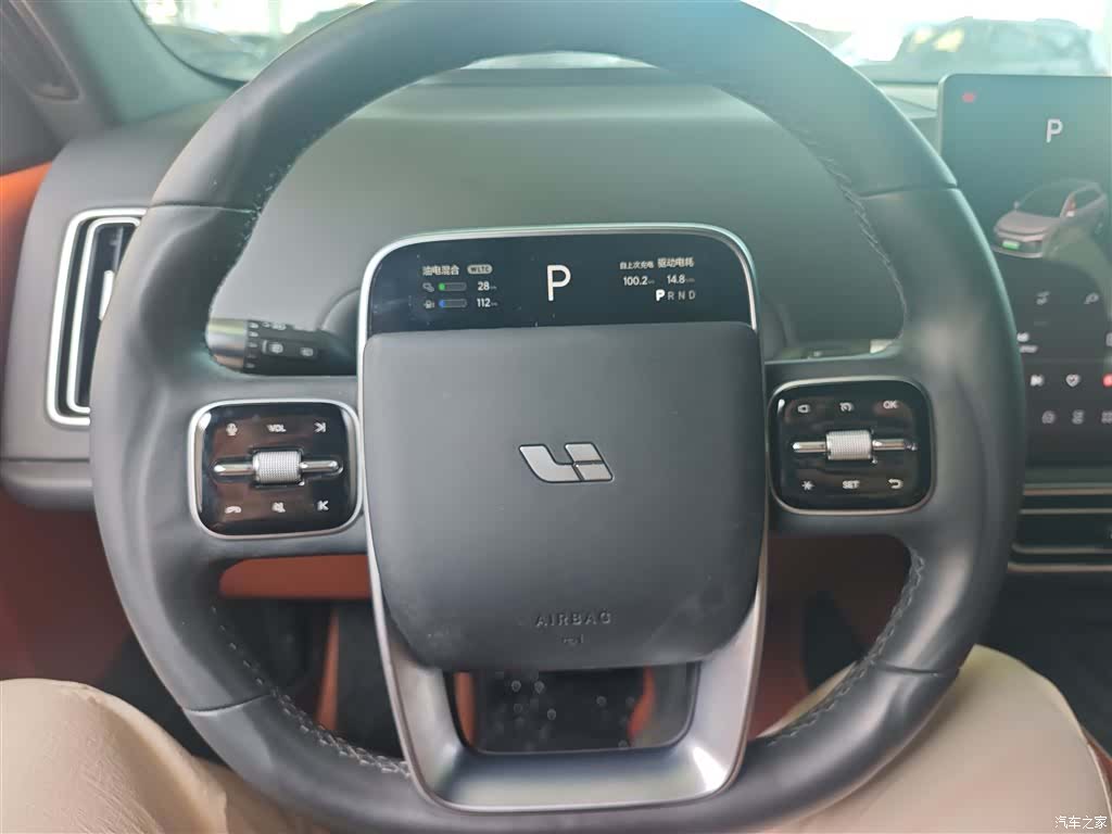 Li Auto L6, 2025 8