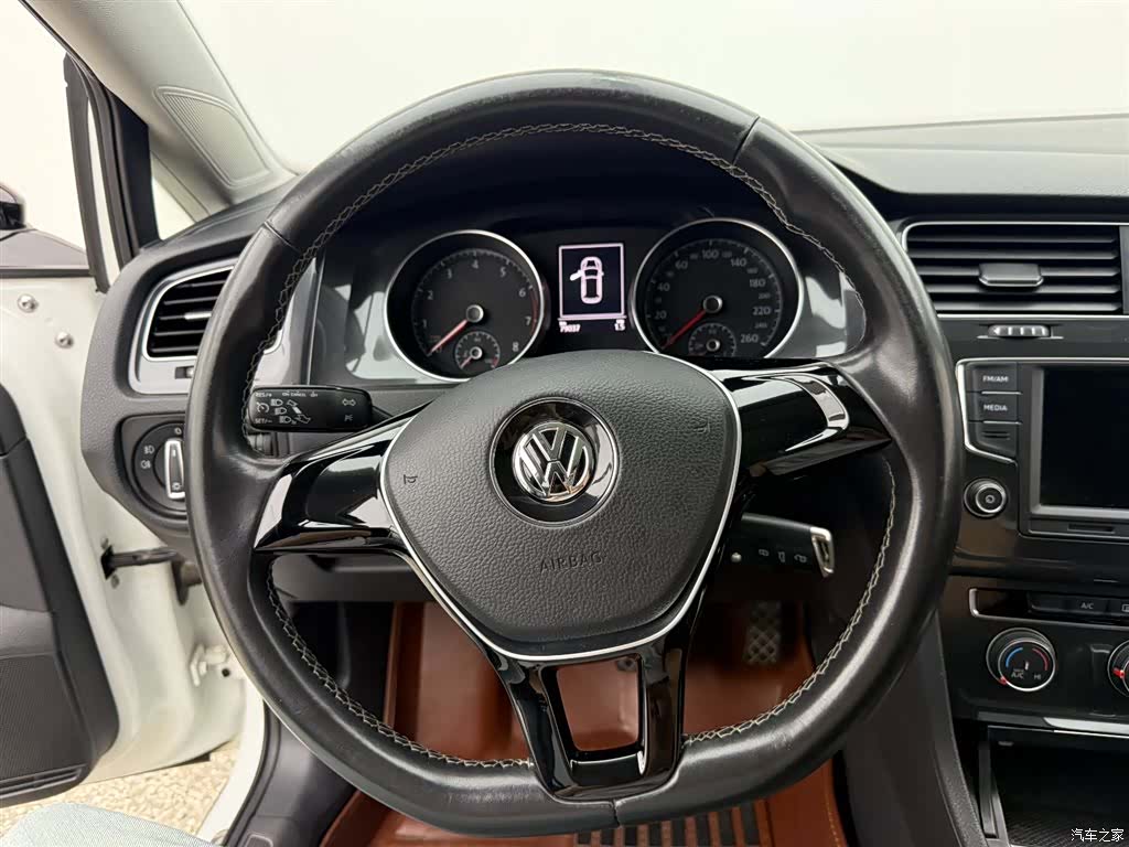Volkswagen Golf, 2017 10