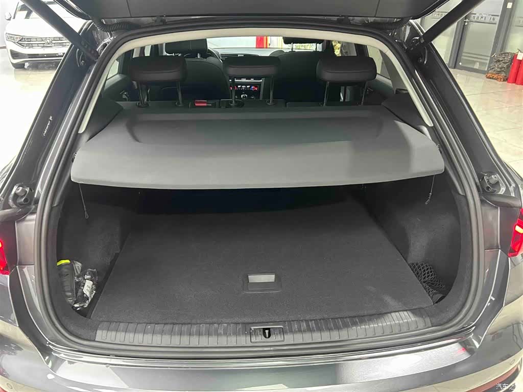 Audi Q3, 2023 14