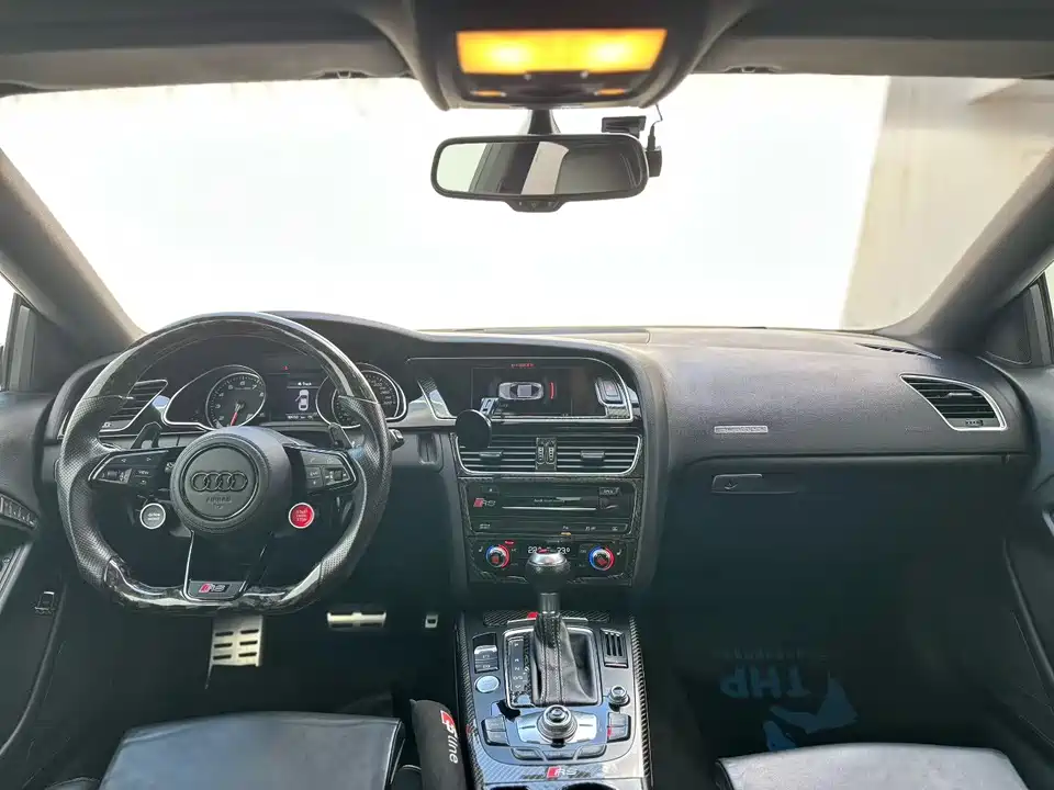 Audi RS 5 Audi RS 5