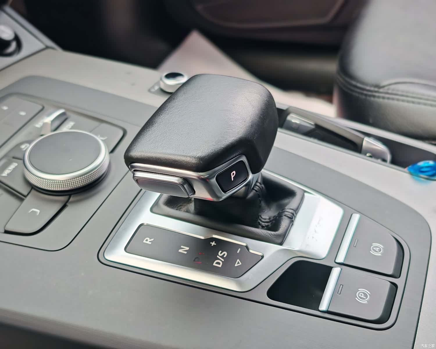 Audi Q5L, 2019 16