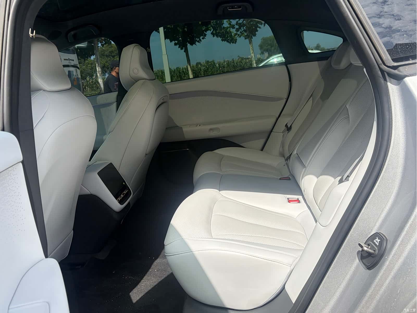 Xpeng P7, 2025 6
