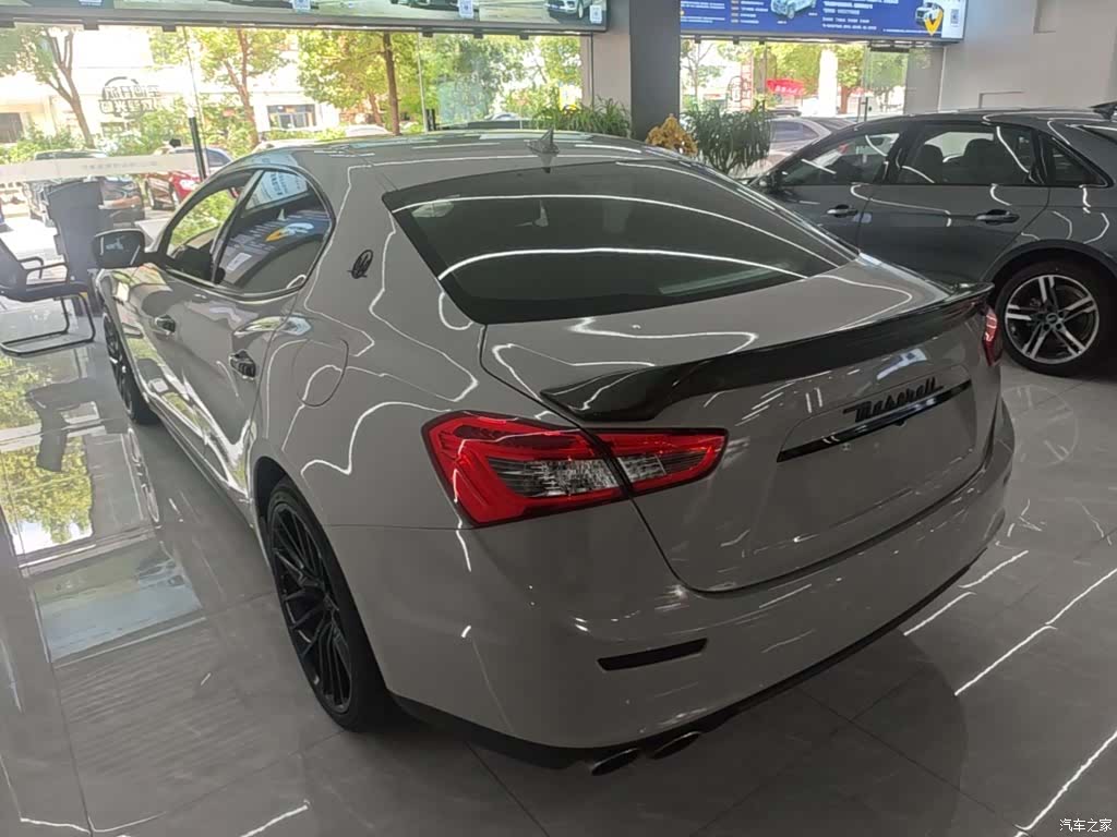 Maserati Ghibli, 2016 все фото