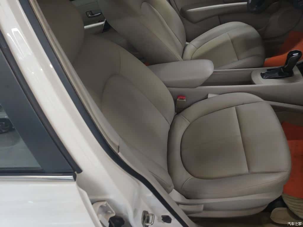 DongFeng A60, 2015 25