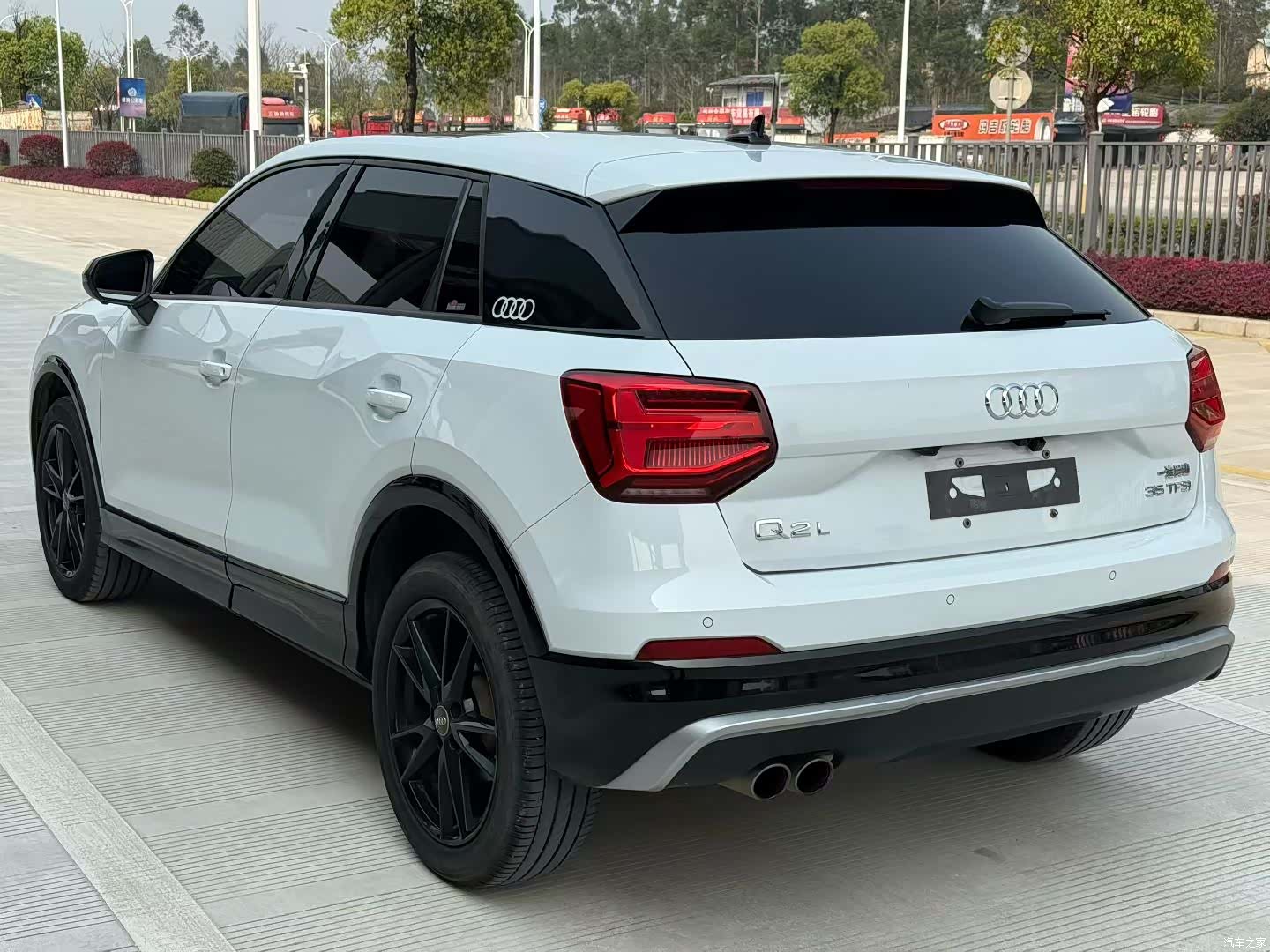 Audi Q2L, 2019 4