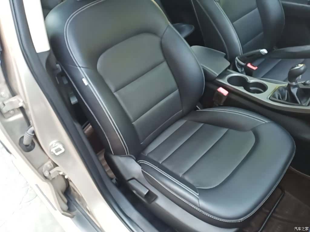 Geely Emgrand, 2017 25