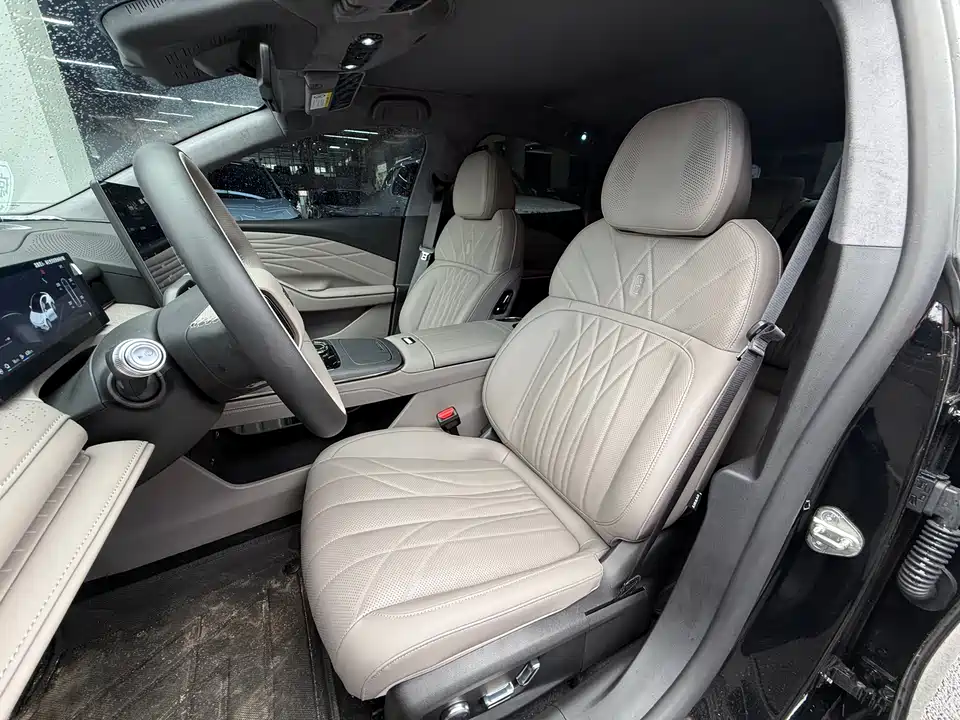 Geely Galaxy Galaxy Sparkle 8