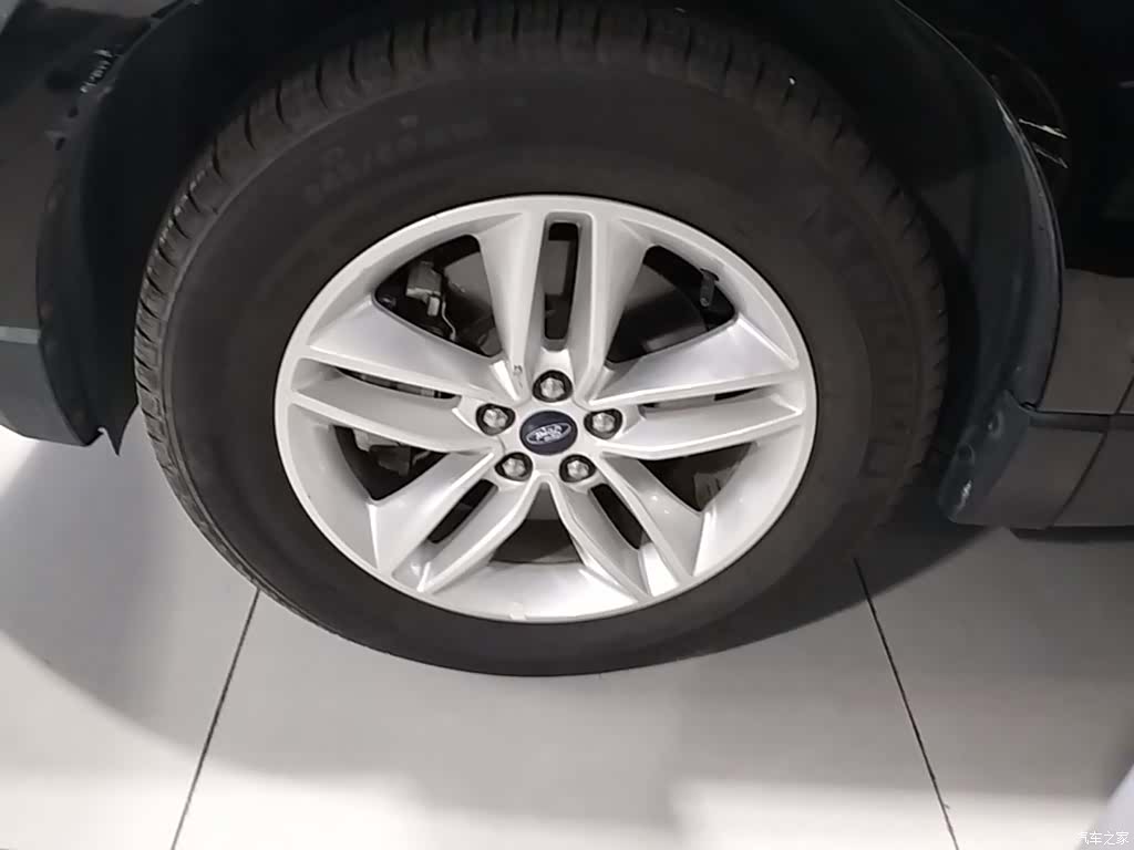Ford Edge, 2019 23