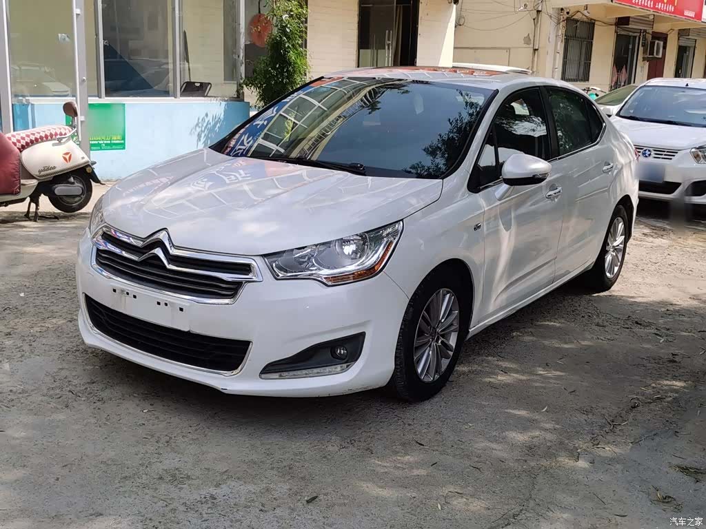 Citroen C4, 2015 1