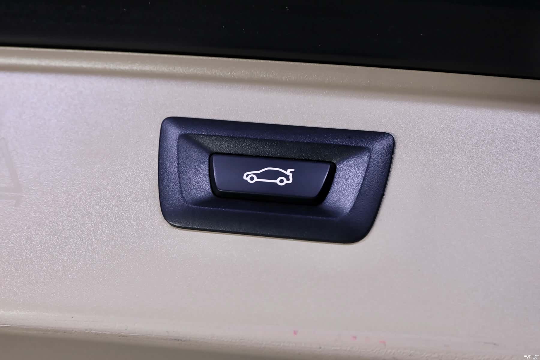 BMW 5 Series, 2012 8