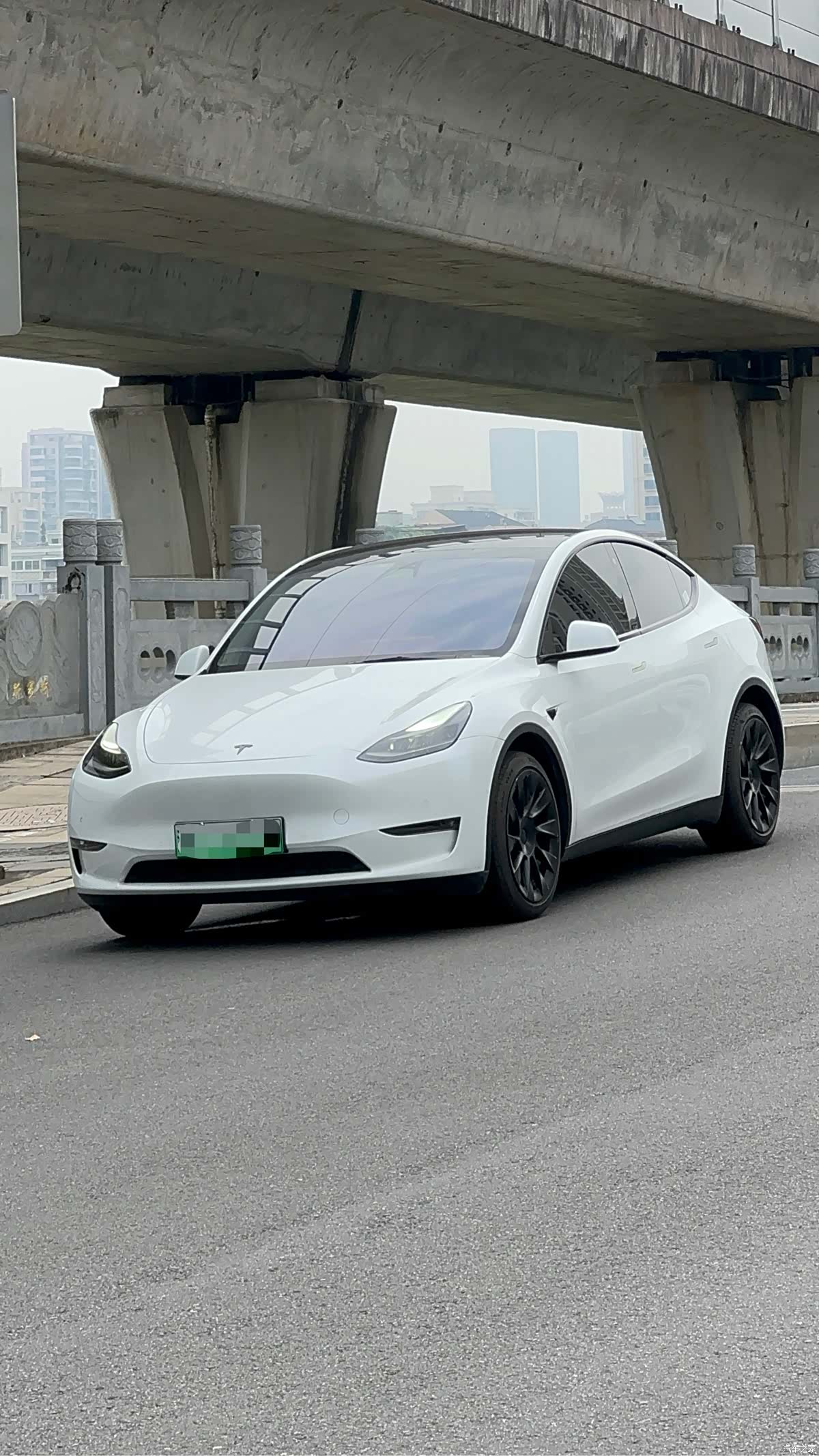 Tesla Model Y, 2022 1