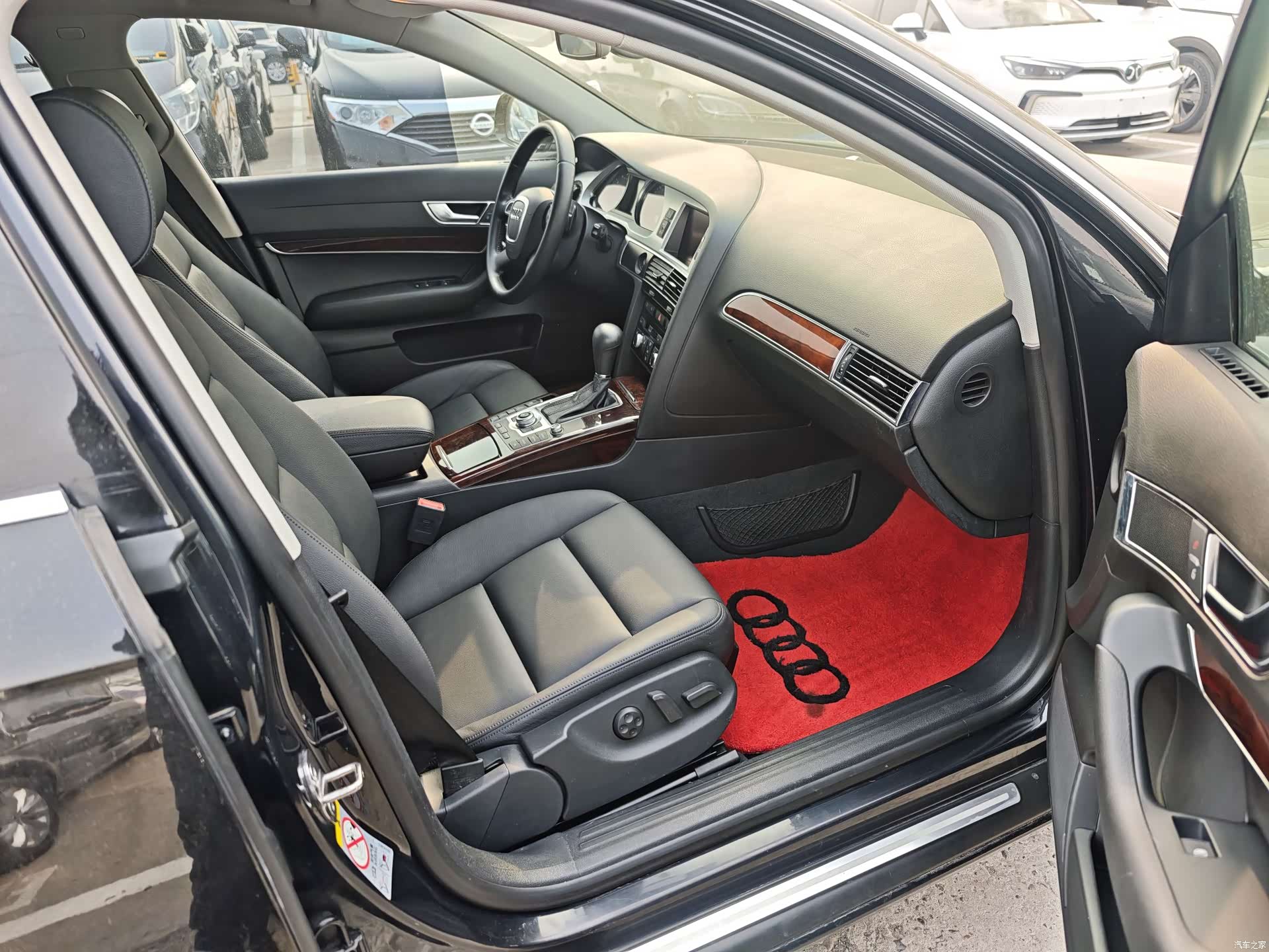 Audi A6L, 2012 8