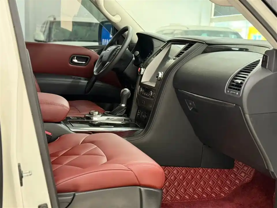 Nissan Toure