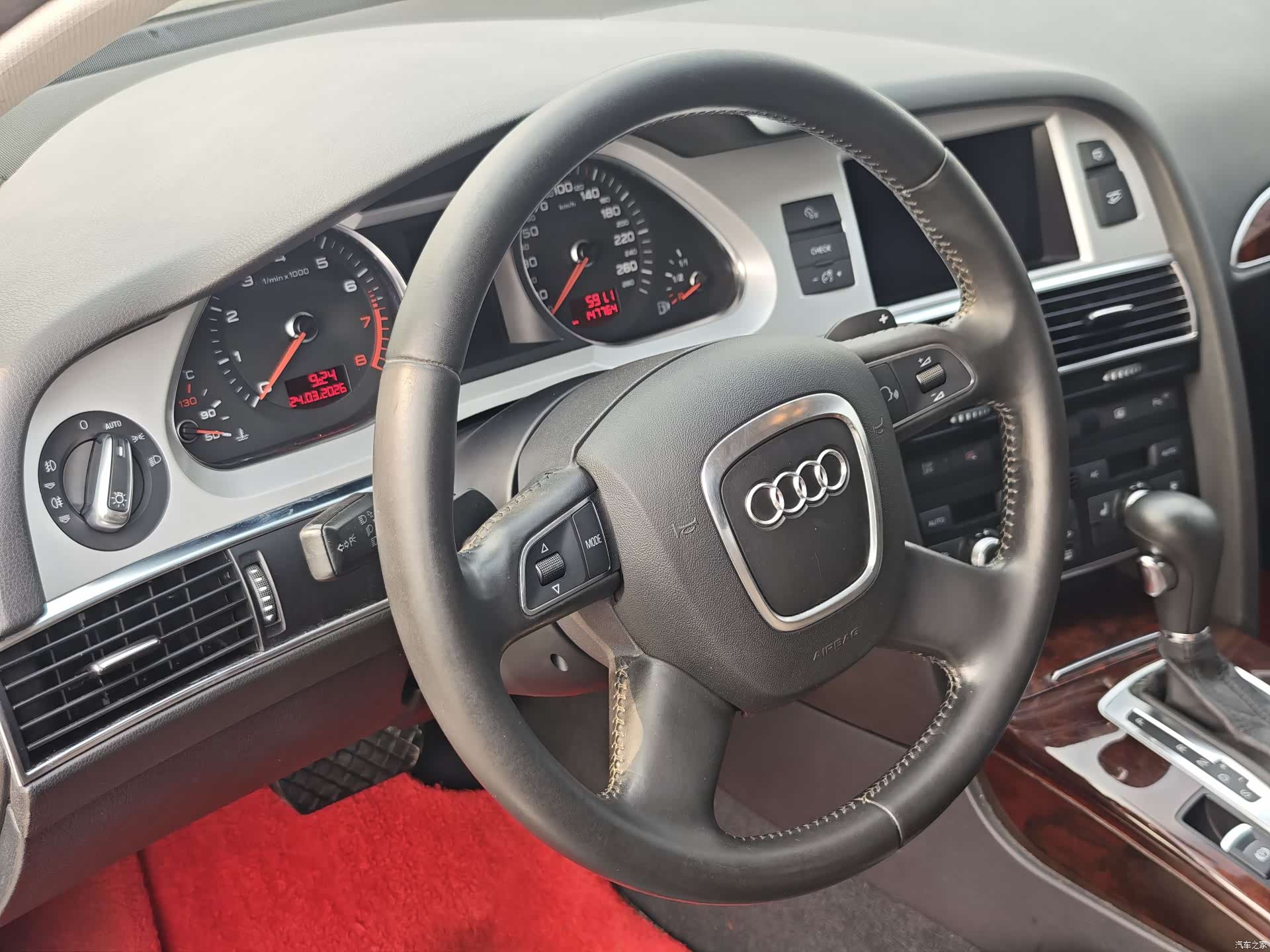 Audi A6L, 2012 12